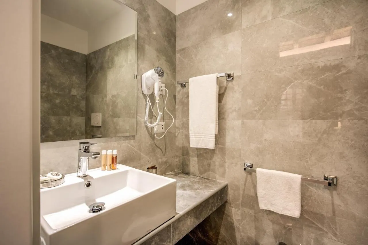 Vite 21 Luxury Room Rom